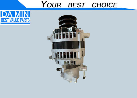 24V 80A जनरेटर 8973515741 इंजन 4HF1 4HG1 4HJ1 वैक्यूम पंप के साथ 2 पिन प्लग एल्यूमीनियम बॉडी पार्ट्स